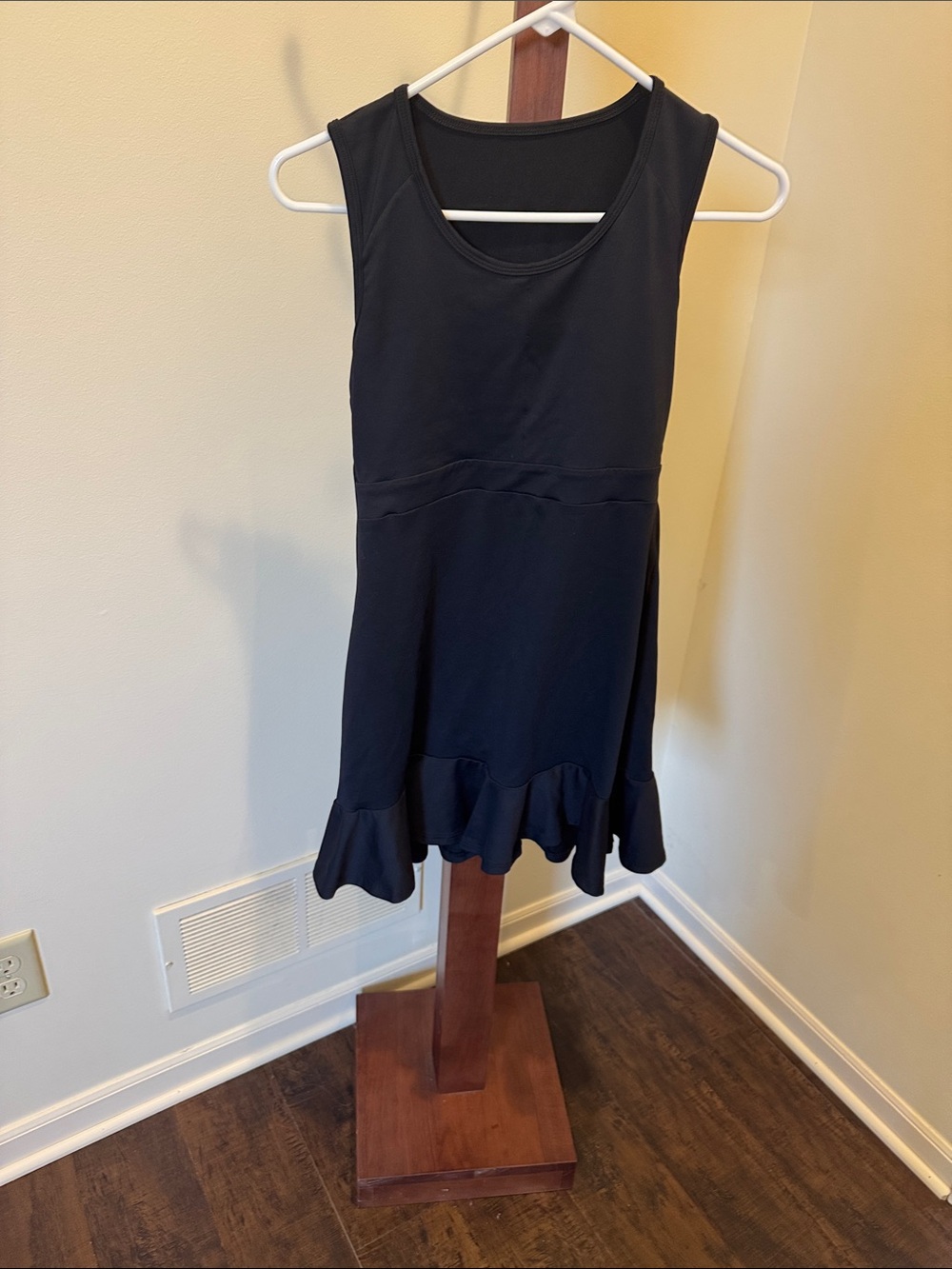 Sleeveless black Ruffle-Hem Mini Dress